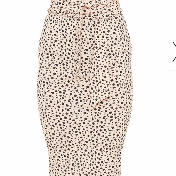 - PRETTY LITTLE THING Dress - Picture 6 of 13